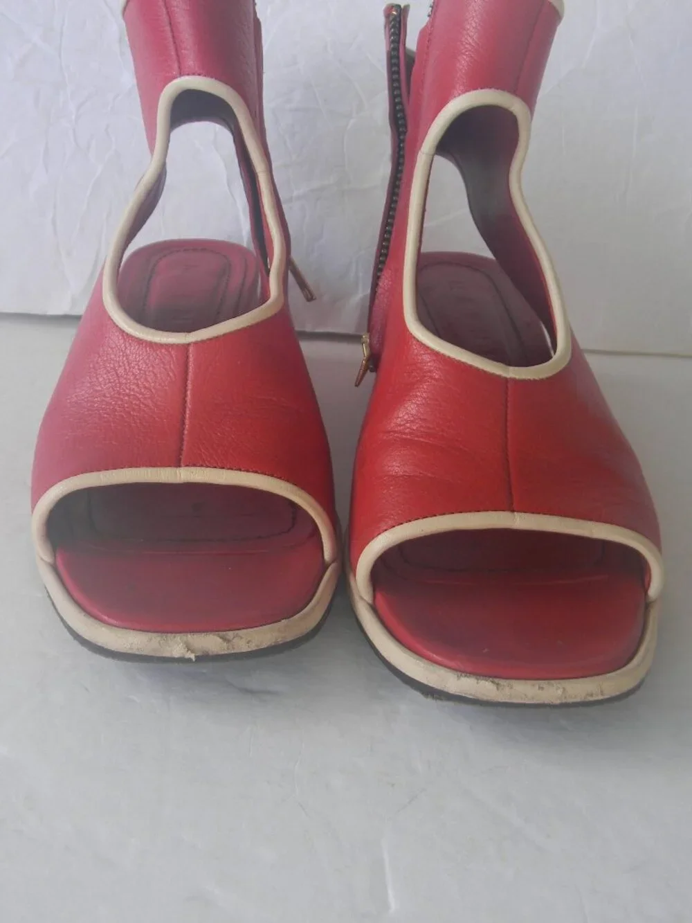 Marni Red White Leather MOD RETRO ITALY PEEP TOE LOW HEEL ARTISAN HEELS SZ 6 36